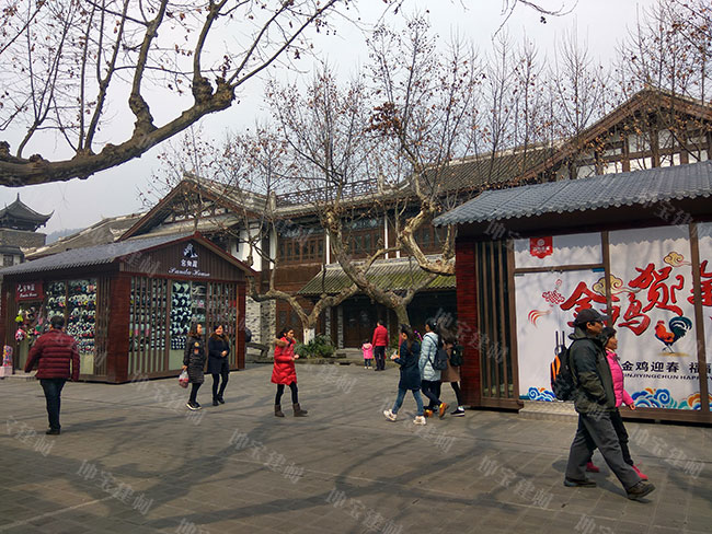 樹脂瓦移動商鋪，占據(jù)步行街商機