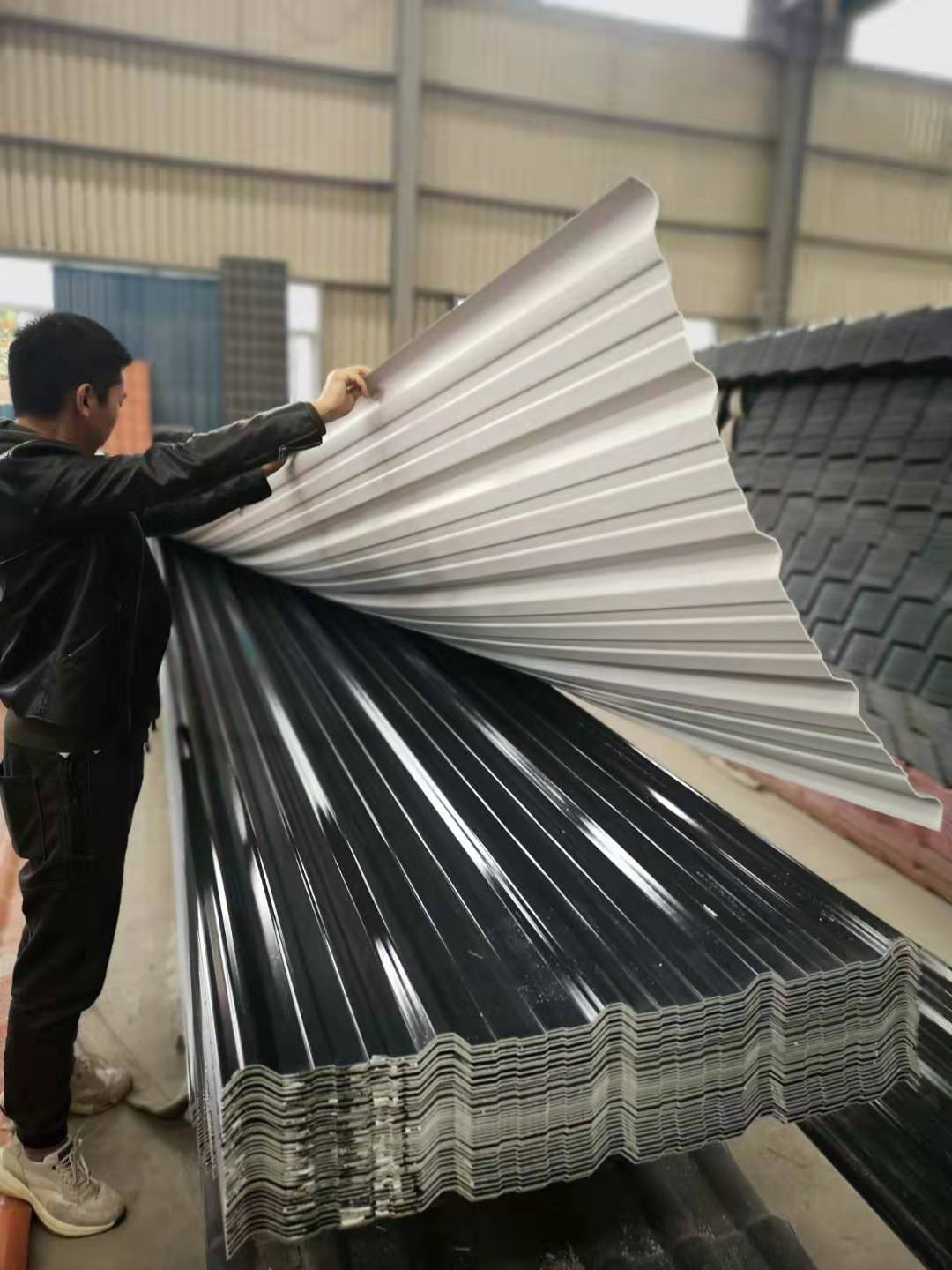 pvc塑鋼瓦施工時(shí)需要注意些什么方面？